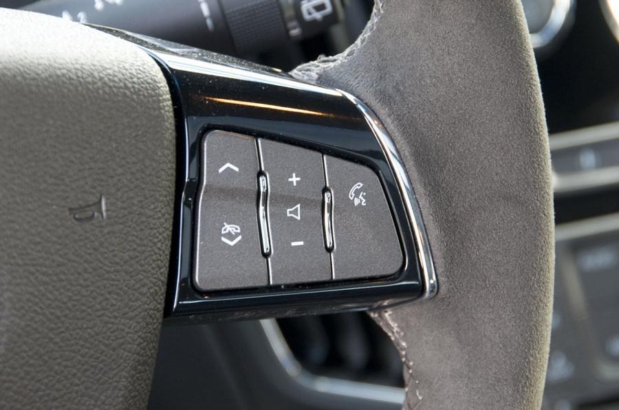  Cadillac CTS-V Wagon 2011 года  (фото 15 из 45)